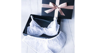 How to Choose the Perfect Lingerie Gift Online